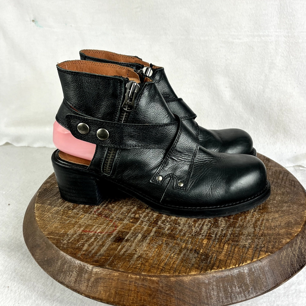 SixtySeven Booties Womens 8 Daisy Floater Ankle Black Leather Side Zipper - Picture 4 of 12